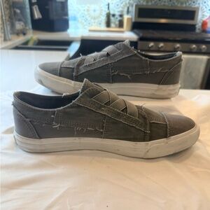 Dr. Scholl's All Day Comfort Gray Canvas Sneakers